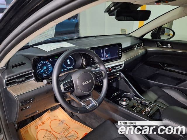 Kia K5 2023 — ფოტო 15/20