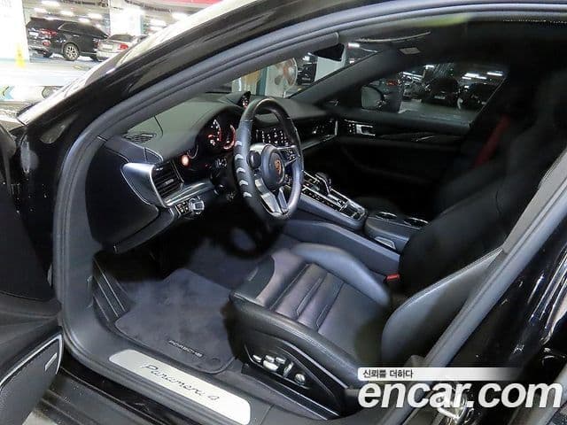 Porsche Panamera 2019 — Şəkil 17/20