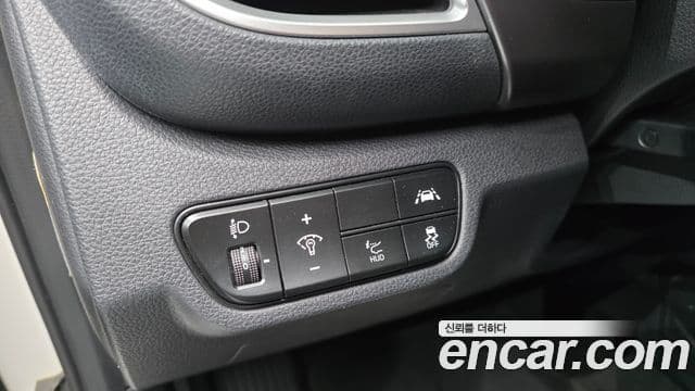Kia Seltos 2019 — Şəkil 17/20