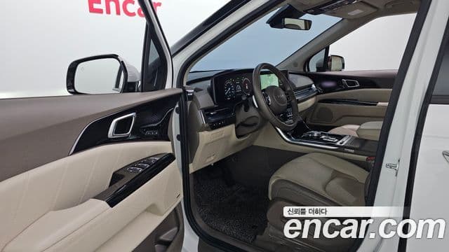 Kia Carnival 2022 — Фото 10/20