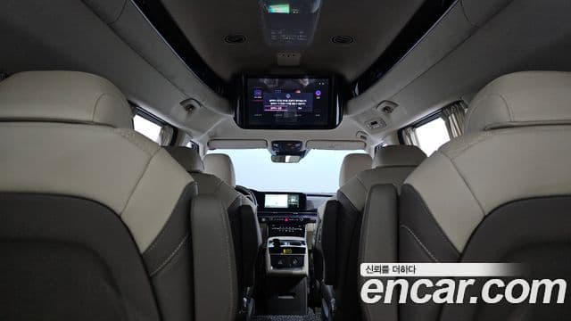 Kia Carnival 2022 — Фото 19/20