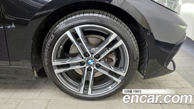 BMW 1 Series 2021 — фото 5 из 20
