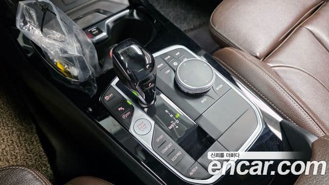 BMW 1 Series 2021 — Şəkil 9/20