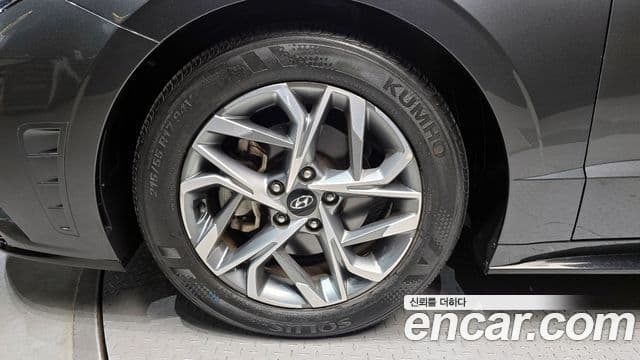 Hyundai Sonata 2022 — ფოტო 5/20