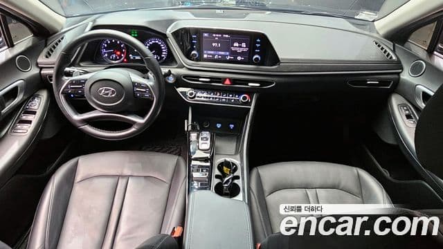 Hyundai Sonata 2022 — ფოტო 7/20