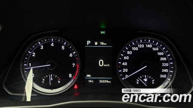 Hyundai Sonata 2022 — ფოტო 8/20