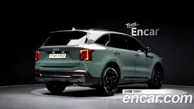 Kia Sorento 2023 — Photo 14/20
