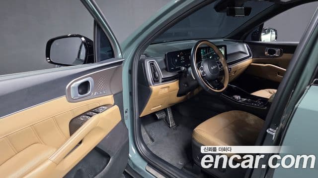 Kia Sorento 2023 — Photo 7/20