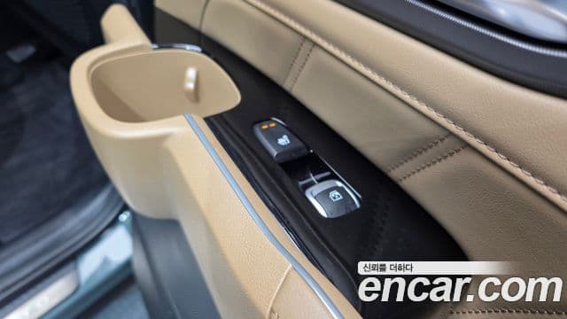 Kia Sorento 2023 — Photo 17/20