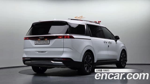 Kia Carnival 2022 — Фото 2/20