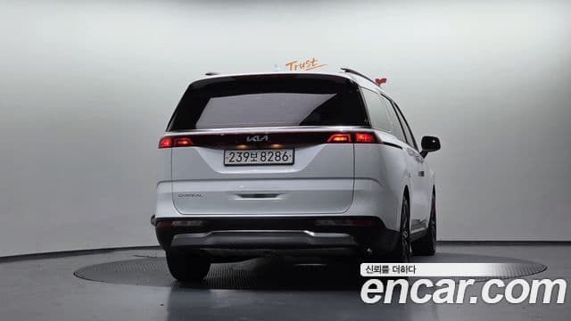Kia Carnival 2022 — Фото 4/20