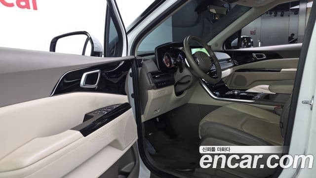 Kia Carnival 2022 — Фото 10/20