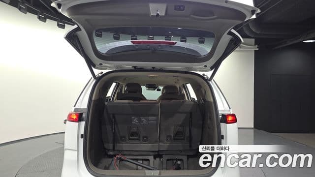 Kia Carnival 2022 — Фото 20/20