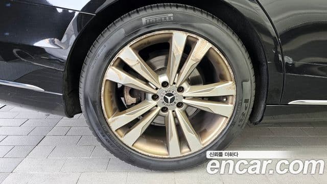 Mercedes-Benz S-Class 2018 — Photo 10/20