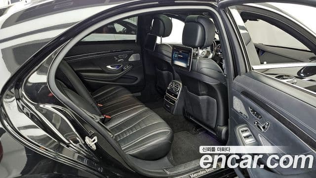Mercedes-Benz S-Class 2018 — Photo 6/20