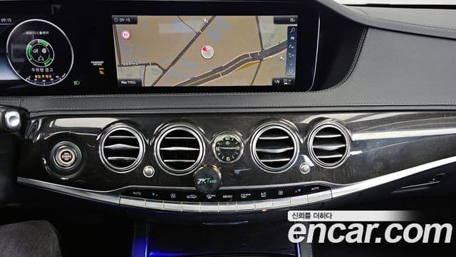 Mercedes-Benz S-Class 2018 — Photo 12/20
