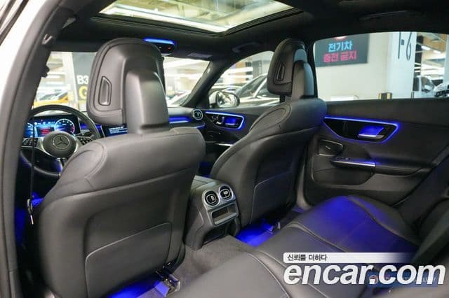Mercedes-Benz C-Class 2024 — Фото 11/20