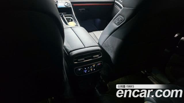 Genesis GV80 2020 — Şəkil 17/20