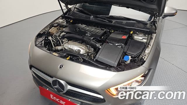 Mercedes-Benz A-Class 2020 — Şəkil 6/20