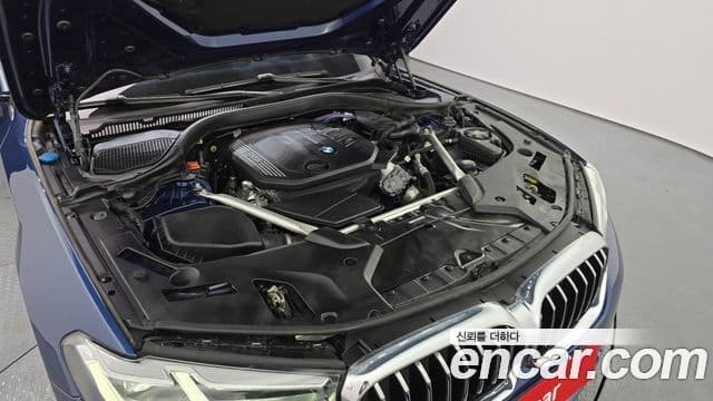 BMW 5 Series 2021 — фото 6 из 20