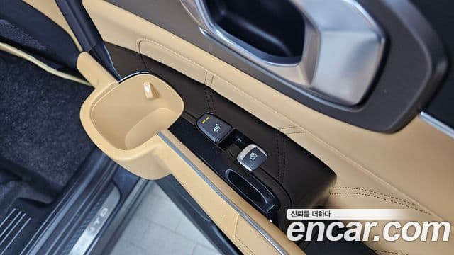 Kia Sorento 2021 — ფოტო 18/20
