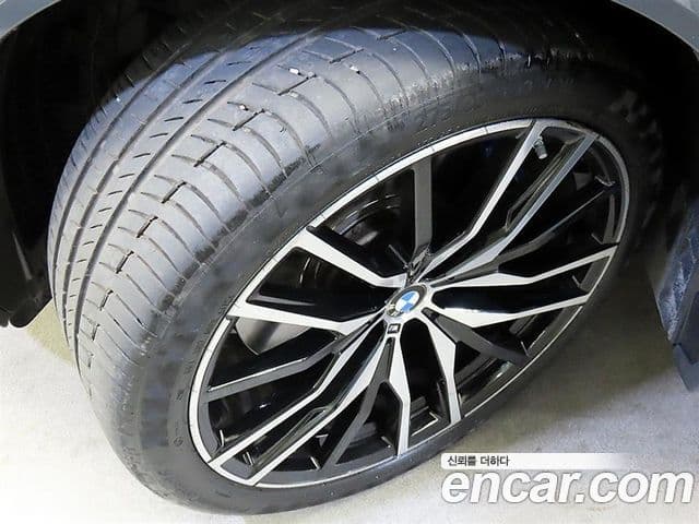BMW X5 2022 — Photo 11/20