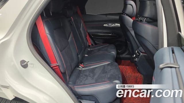 Genesis GV70 2021 — ფოტო 12/20