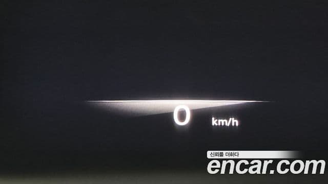 Genesis GV70 2021 — ფოტო 17/20