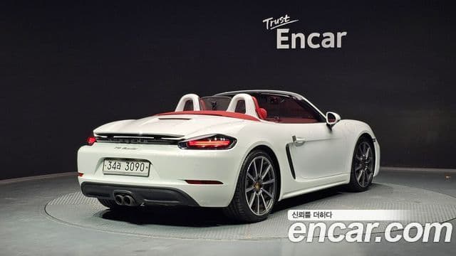Porsche 718 Boxster 2019 — ფოტო 1/20