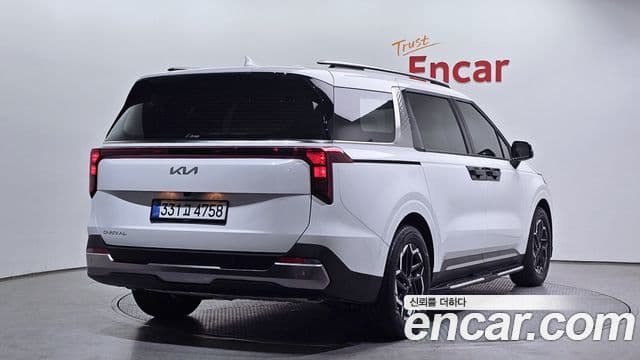Kia Carnival 2025 — Şəkil 2/20