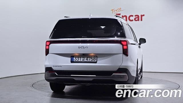 Kia Carnival 2025 — Şəkil 4/20