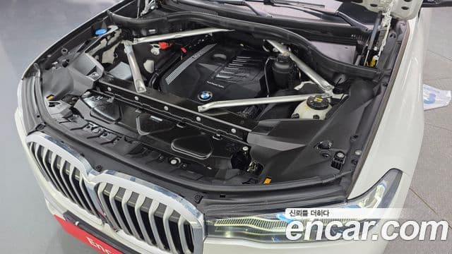 BMW X7 2021 — ფოტო 6/20