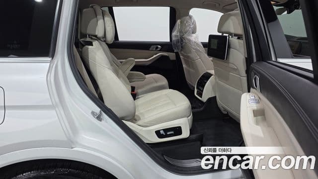 BMW X7 2021 — ფოტო 12/20