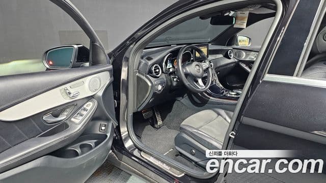 Mercedes-Benz GLC-Class 2019 — Фото 10/19