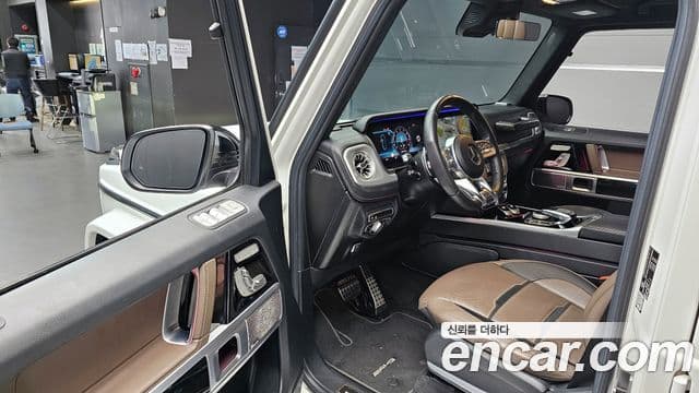 Mercedes-Benz G-Class 2021 — Фото 10/20