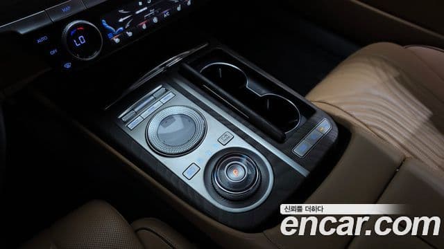 Genesis Electrified G80 2022 — ფოტო 8/20