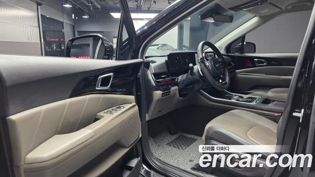 Kia Carnival 2024 — ფოტო 10/20