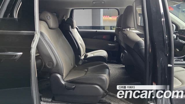 Kia Carnival 2024 — ფოტო 12/20