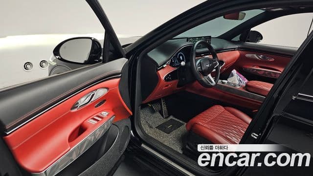 Genesis GV70 2024 — Photo 12/20