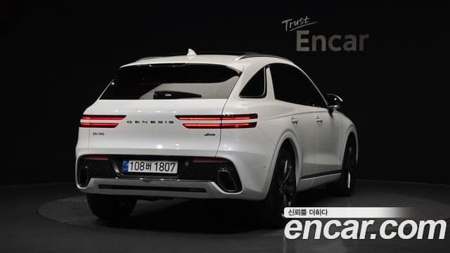 Genesis GV70 2023 — ფოტო 1/20