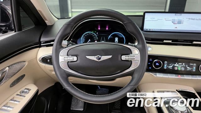 Genesis GV70 2023 — Şəkil 13/20