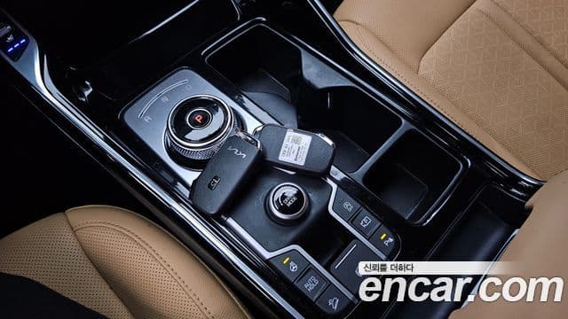 Kia Sorento 2023 — ფოტო 9/20