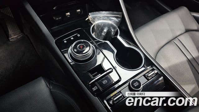 Kia K5 2020 — ფოტო 9/20