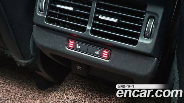 Land Rover Range Rover Evoque 2020 — ფოტო 18/20