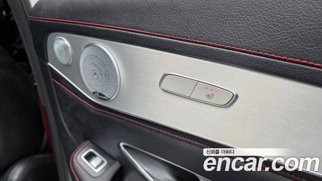Mercedes-Benz GLC-Class 2018 — Şəkil 19/20