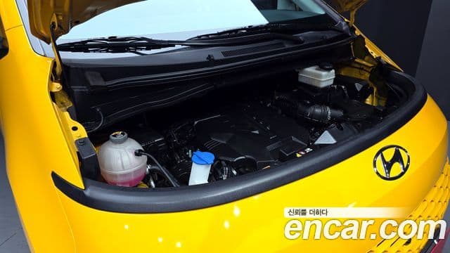 Hyundai Staria 2023 — ფოტო 6/20
