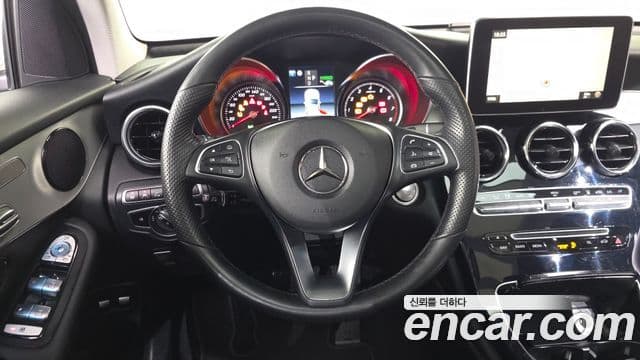 Mercedes-Benz GLC-Class 2019 — ფოტო 3/20