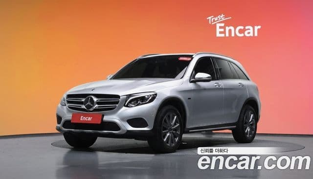 Mercedes-Benz GLC-Class 2019 — ფოტო 16/20