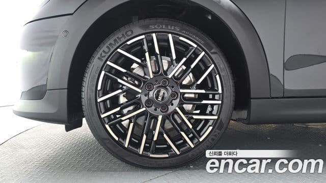 Mini Cooper S 2025 — ფოტო 5/20