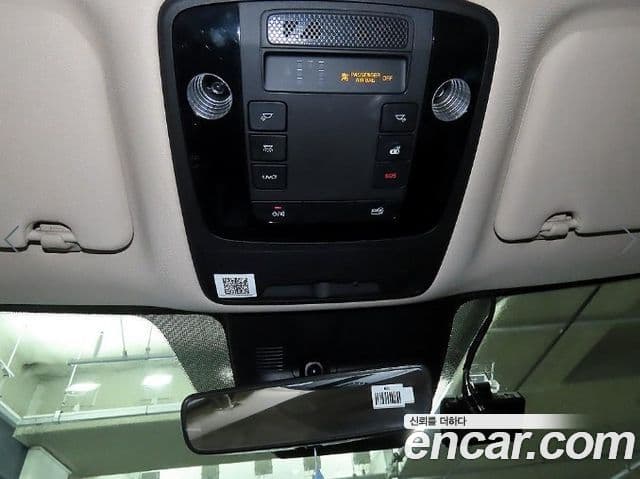 Kia Carnival 2021 — Şəkil 17/20